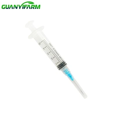 10ml stříkačky s jehlami